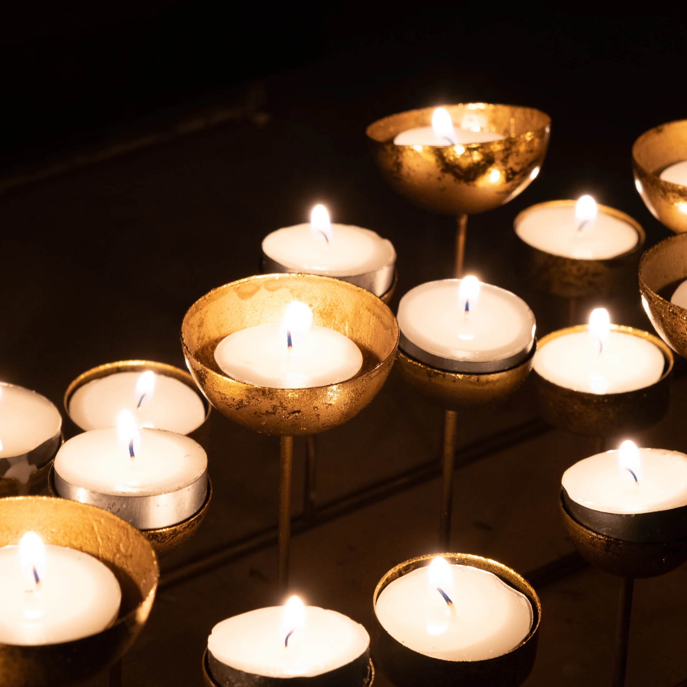 Large Gold Olympic Cauldron Style Tealight Holder - Image 3