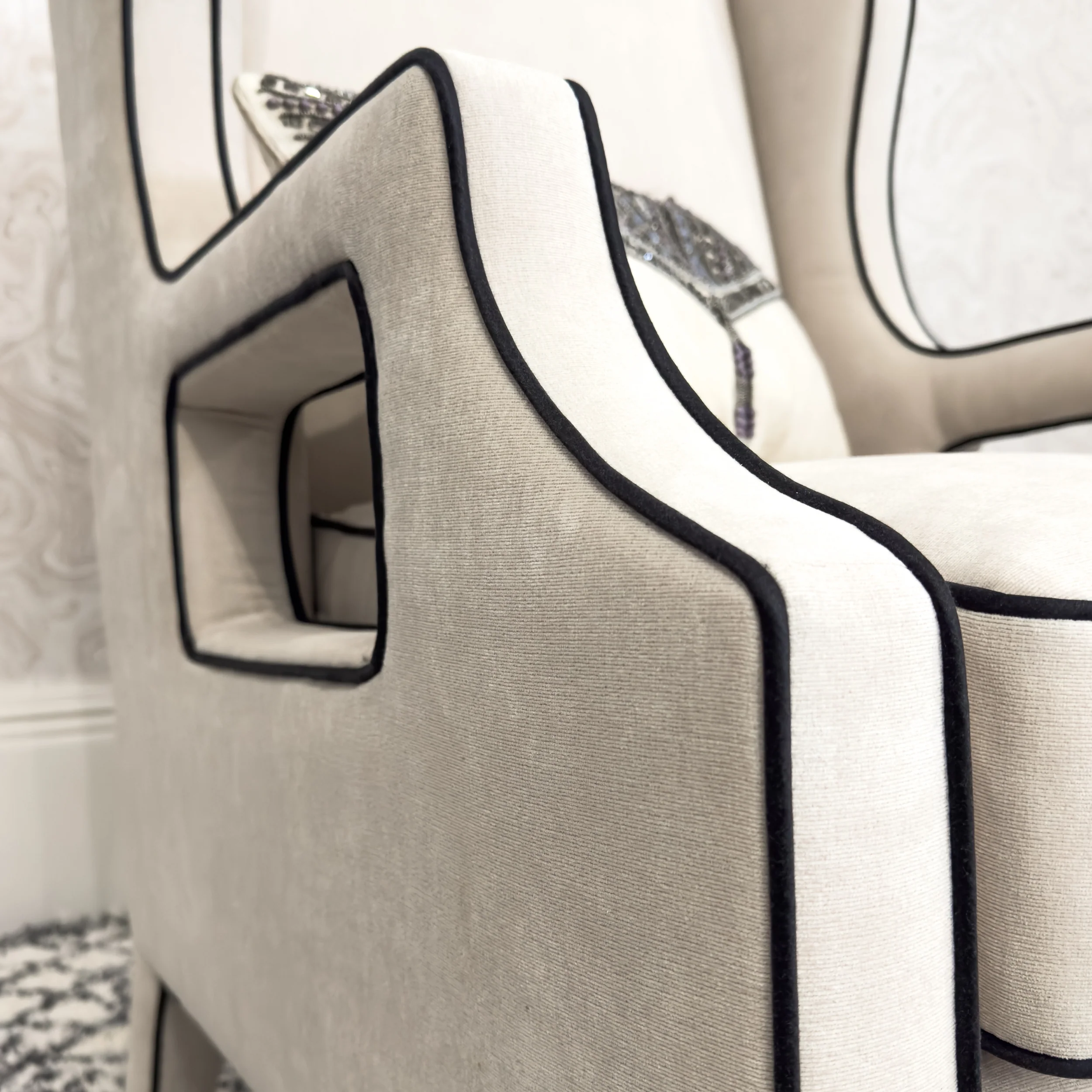 Polaria Armchair - Image 5